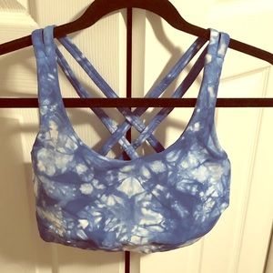Lululemon “shivering” energy bra size 6